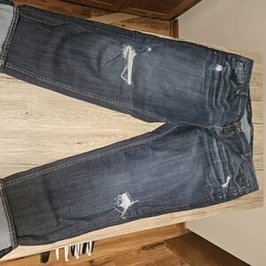 Vigoss Women's Dark Blue Distressed Cropped Jeans